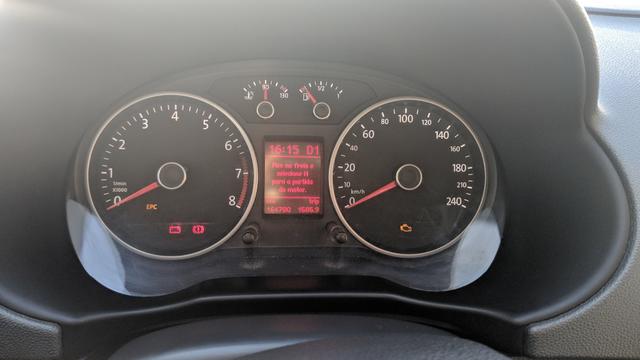 VW Voyage 1.6 Highline Automático 2015 - Foto 7