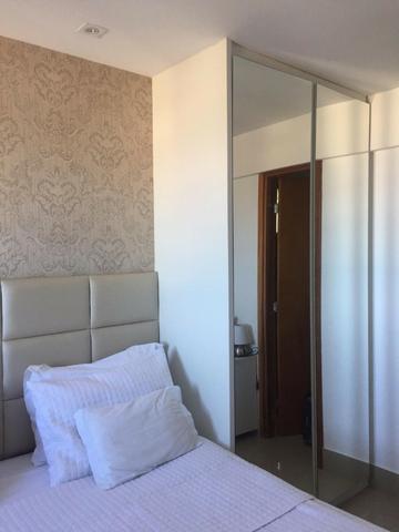 Apartamento em Petrópolis com 02 suítes e 02 vagas de garagem - Foto 3
