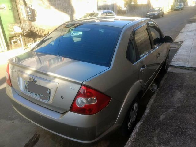 Fiesta Sedan 1.6 2009 - Foto 4