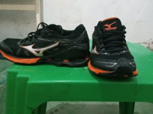 mizuno wave frontier 10