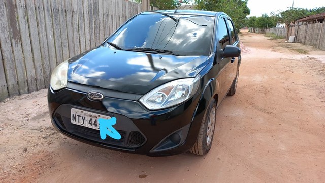FESTA SEDAN 1.6