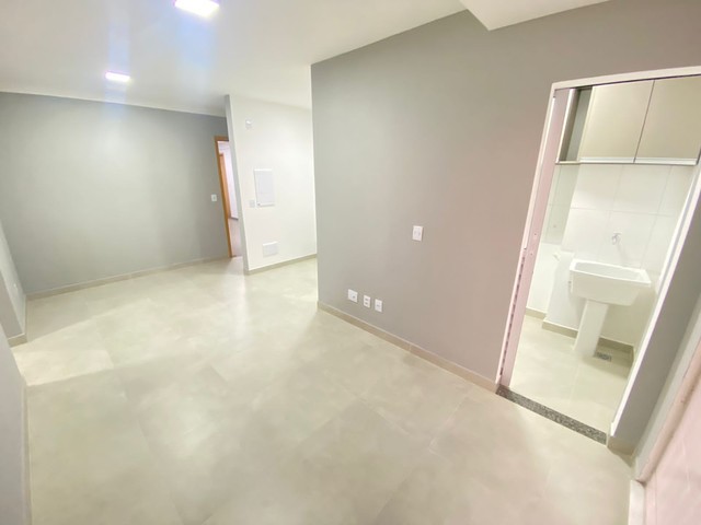 Apartamento para aluguel possui 58 metros quadrados com 2 quartos em Goiabeiras - Cuiabá - - Foto 5
