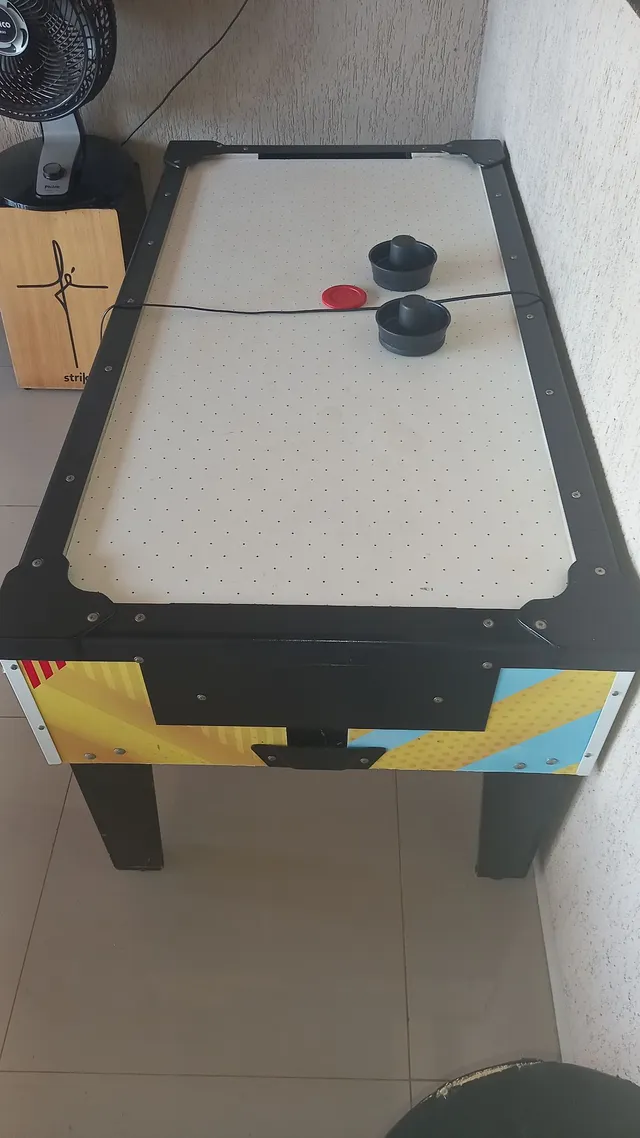 Mini Mesa Jogo de AIR HOCKEY à Pilhas Portátil com Marcador Discos