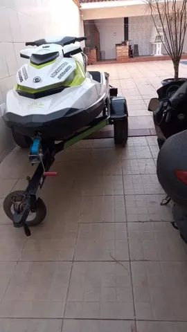 Jet ski Seadoo GTI 66 Horas de uso 