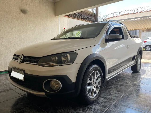 Comprar Picape Volkswagen Saveiro 1.6 16v G6 Cross Cabine Estendida Flex  Branco 2017 em Ribeirão Preto-SP