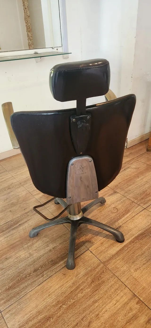 Cadeira barbeiro reclinavel usada