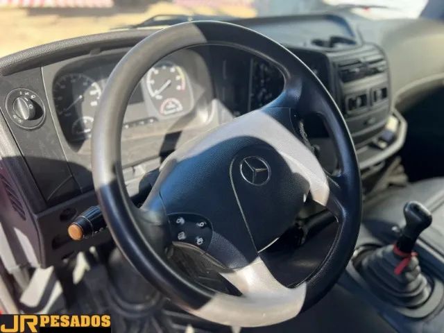 mercedes-benz mb atego 2426 teto alto ano 2019 trucado 6x2 sem baú