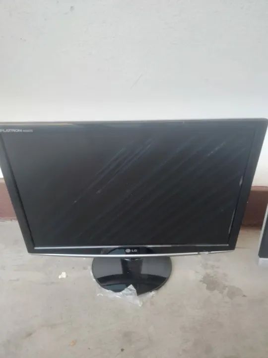 LG flatron w2252tq com defeito 
