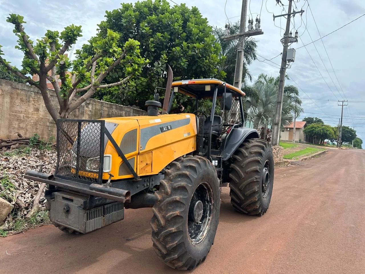 Trator BH 145 com mini Skidder tmo  - Foto 2