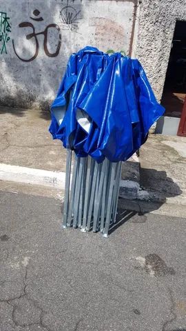 Vendo tenda Articulada 4,5 por 3 com cobertura PVC em aço galvanizado - Foto 3