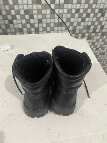 Bota ponta hot sale de ferro