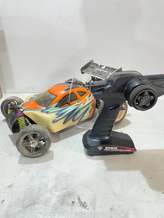 Automodelo e aeromodelo, carrinho de controle, carrinho a combustão, elétrico  - Foto 2