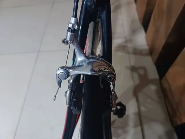 Bicicleta 18 marchas Speed muito nova e leve com rodas de carbono. - Foto 5