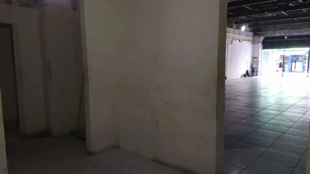 Loja comercial para alugar na Rua Imperatriz Tereza Cristina Boa Vista - Foto 12