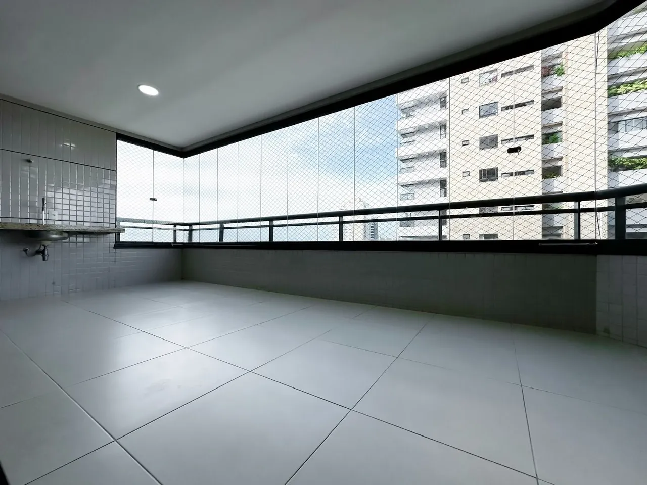 Apartamento com 3 dormitórios à venda, 145 m² por R$ 1.850.000 - Ponta da areia - São Luís