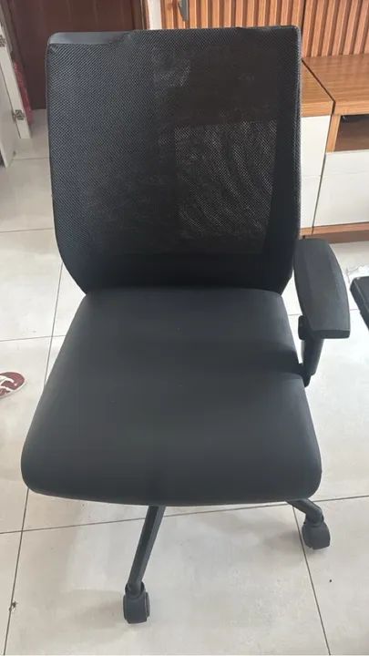 Cadeira de Escritório Giratória com Rodinhas