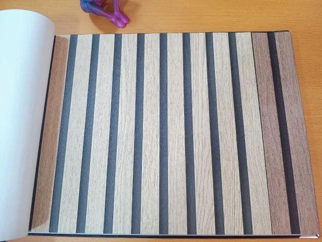 Transforme sua parede em uma obra de sucesso com papel de parede ripado! - Foto 3