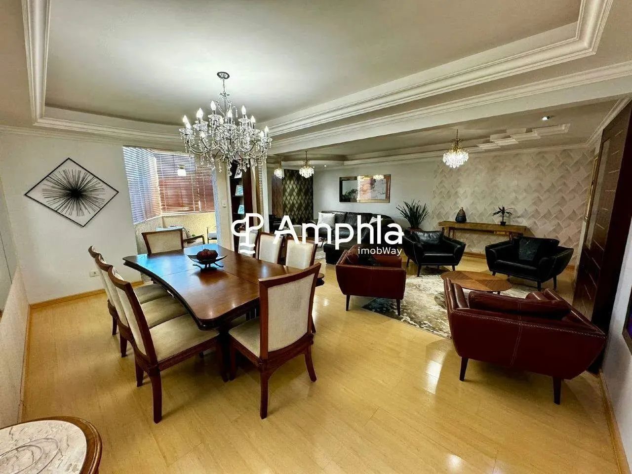 Apartamento de 139m², com móveis planejados, no Centro de Toledo!
