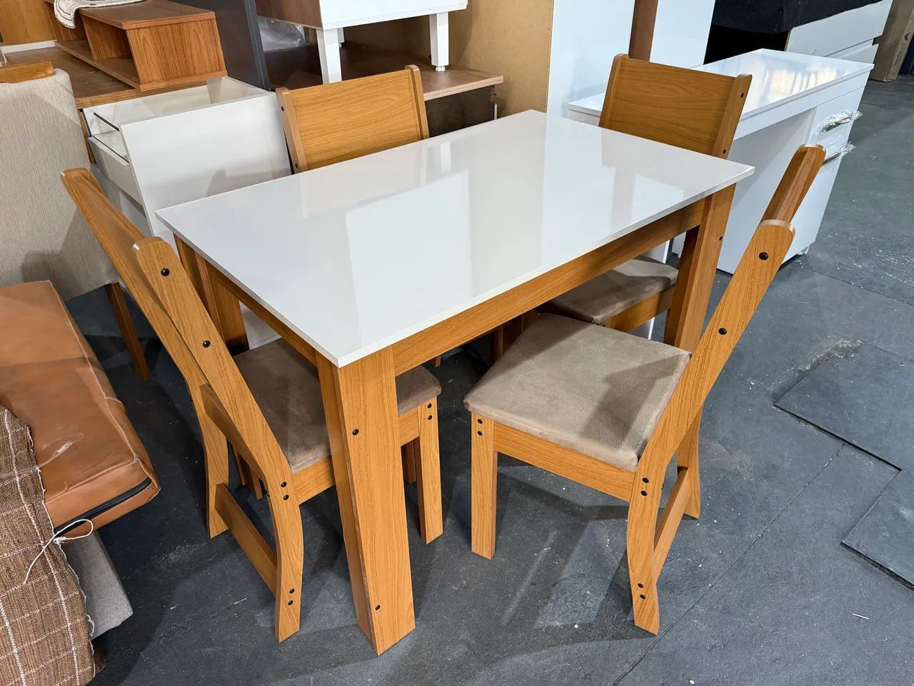 Mesa com 4 cadeiras - entregamos hoje  - Foto 4