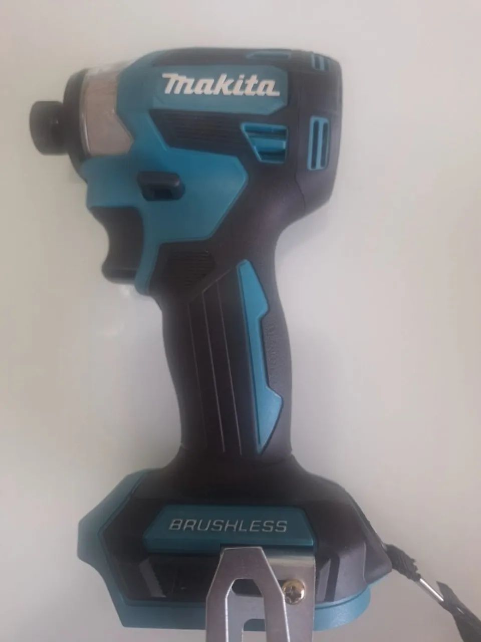 Chave de impacto makita 18V DTD 173 - Foto 4