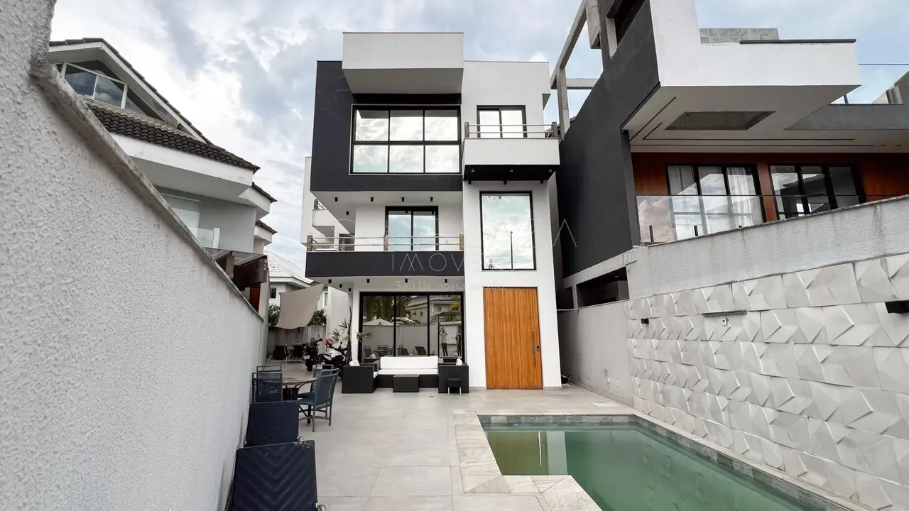 Casa com 4 quartos, 515 m² - venda por R$ 2.900.000 ou aluguel por R$ 32.700/mês - Vargem