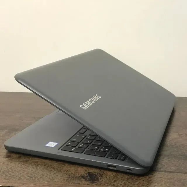 notebook core i3  com  6 giga de ram  ssd de 128 giga garantia de 90 dias zap *