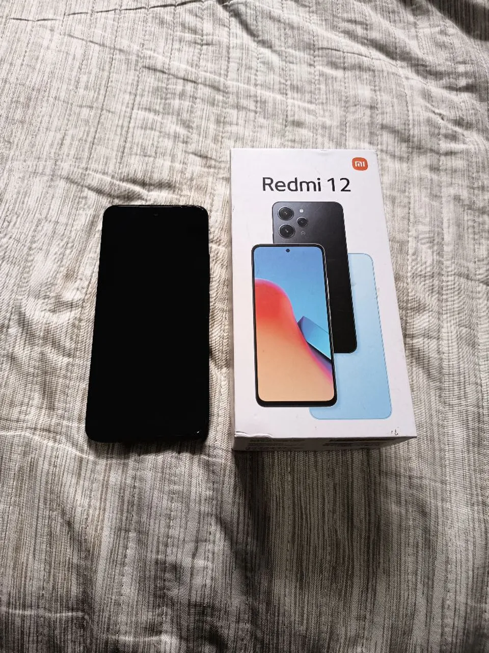 Xiaomi Redimi 12 usado.