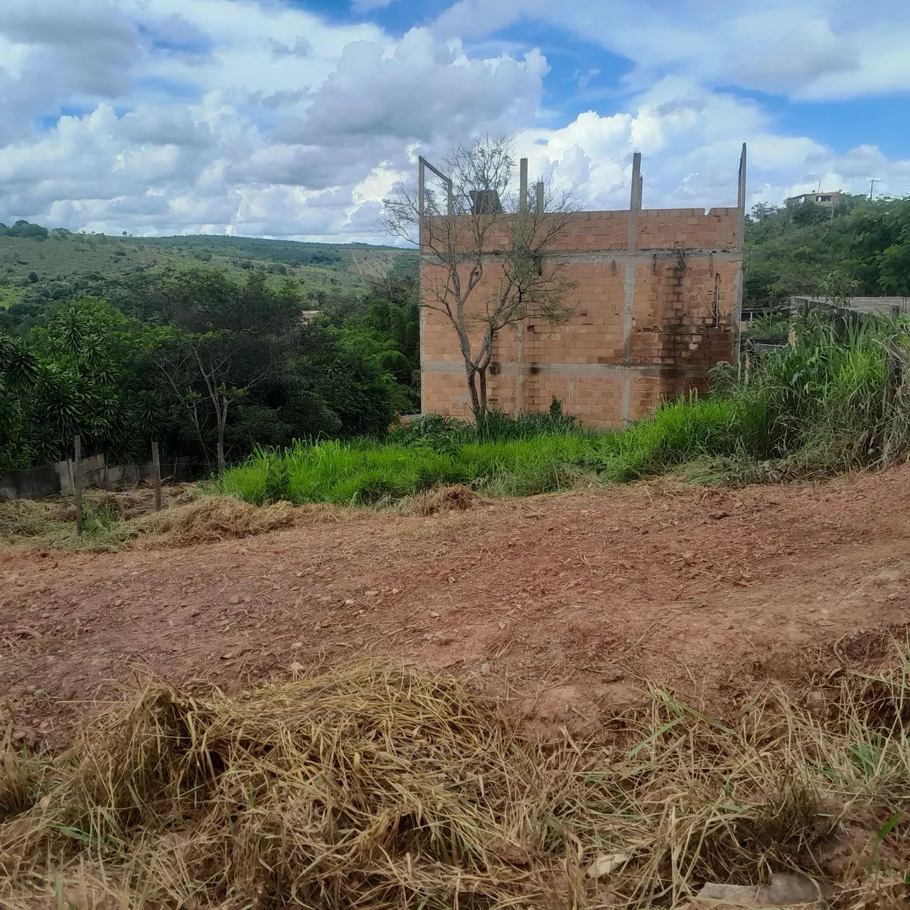 Lotes com escritura e registro Agua e luz