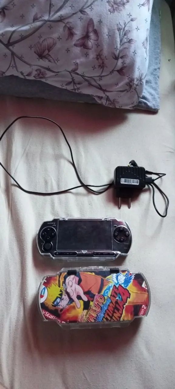 Playstation Portable (PSP) com Jogo Naruto