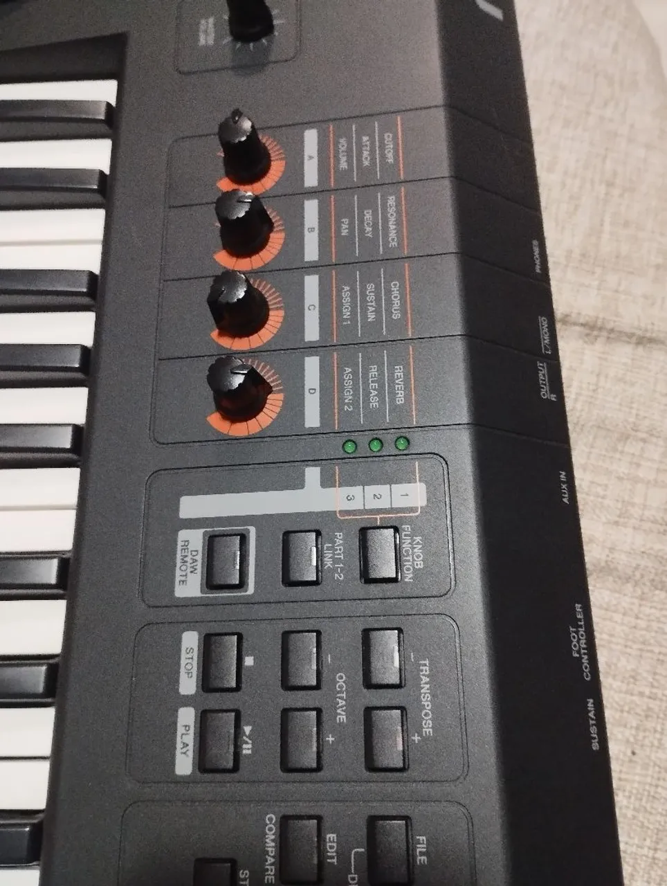Teclado  Yamaha MX61V2 