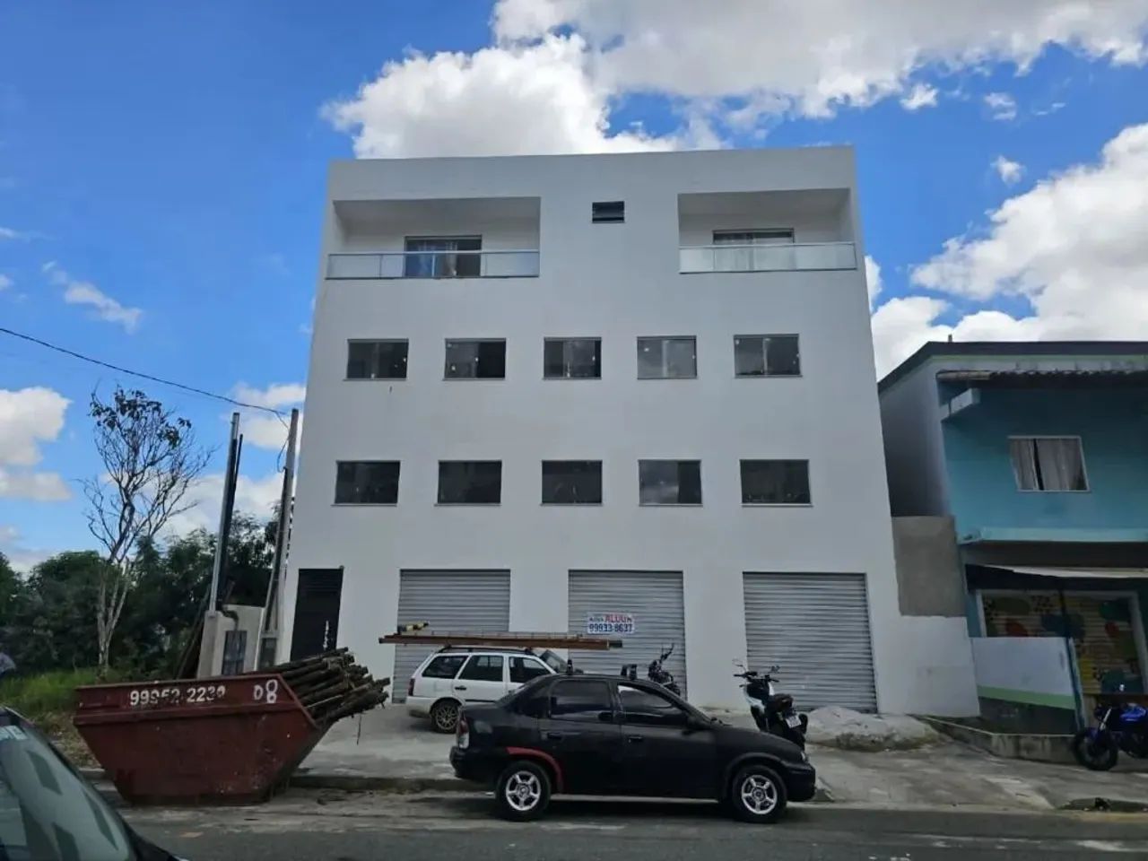 Imóvel para aluguel possui 314 metros quadrados em Morada de Laranjeiras - Serra - ES