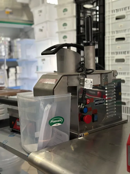 A. Processador 6 discos Metvisa