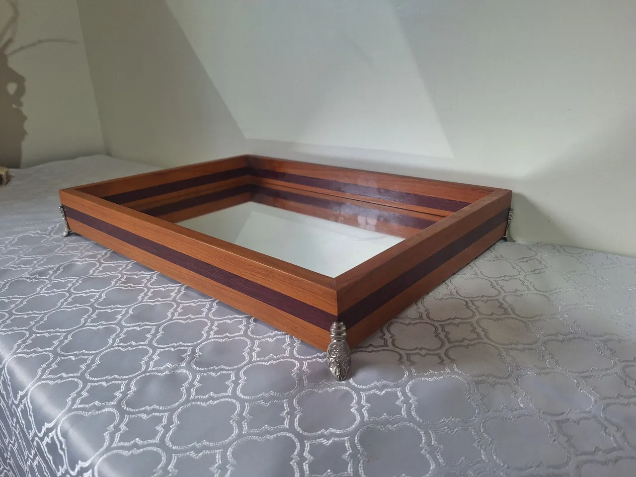 Bandeja de servir e decoração