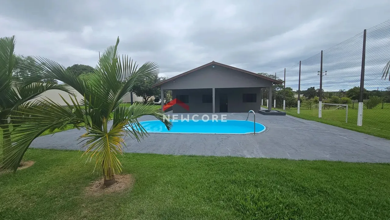 Casa de condomínio em Rua dos Agricultores - Recanto dos Pinheiros - Cambé/PR