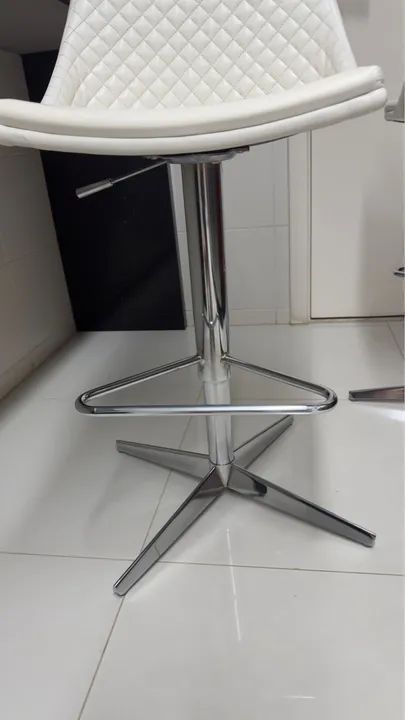 Jogo de Banquetas Robustas em aço inox - Foto 2