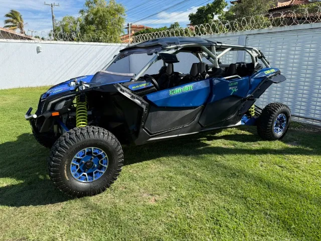 Can Am Maverick X3 Turbo RR 4 lugares - UTV Side by Side Canam 4x4