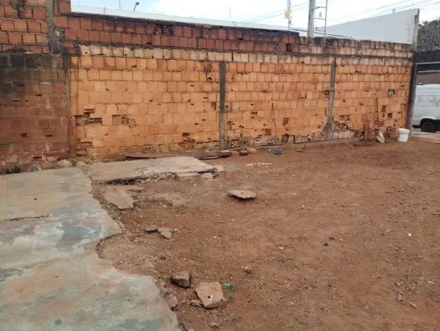 Vendo Lote Vazio na QR 318 de Santa Maria - DF
