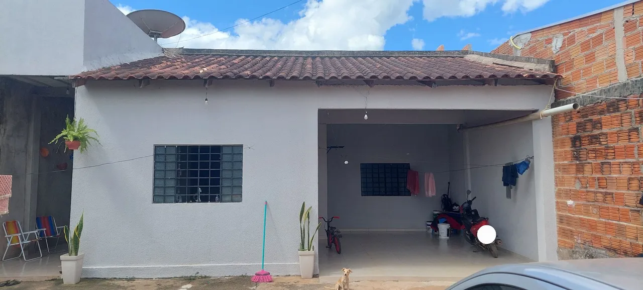 Vende-se está Casa