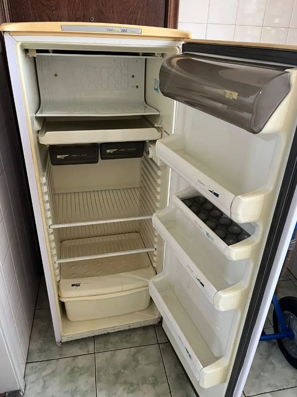 Geladeira Consul Frost Free 300 Litros - Foto 3