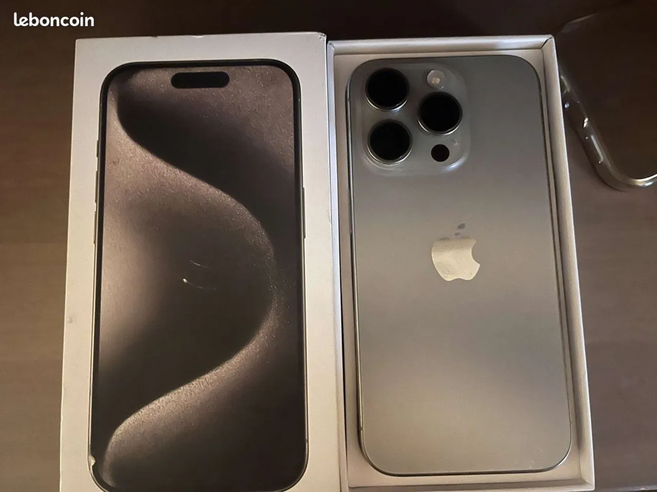 iPhone 15 usado