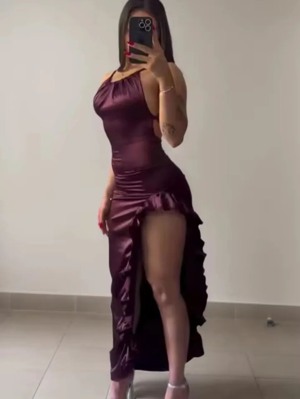 Vestido Festa Longo com Detalhes em Babados - Foto 2