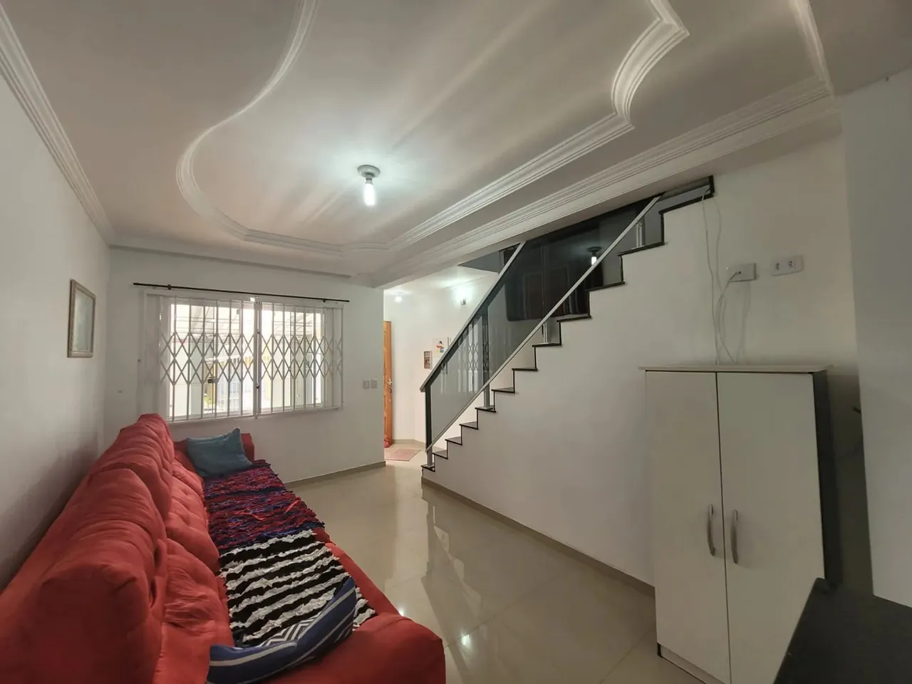 SOBRADO com 2 dormitórios à venda com 96m² por R$ 449.000,00 no bairro Sítio Cercado - CUR
