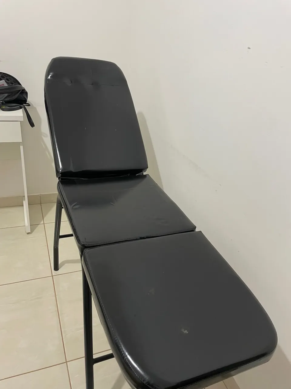 Cama para massagem/estética preta