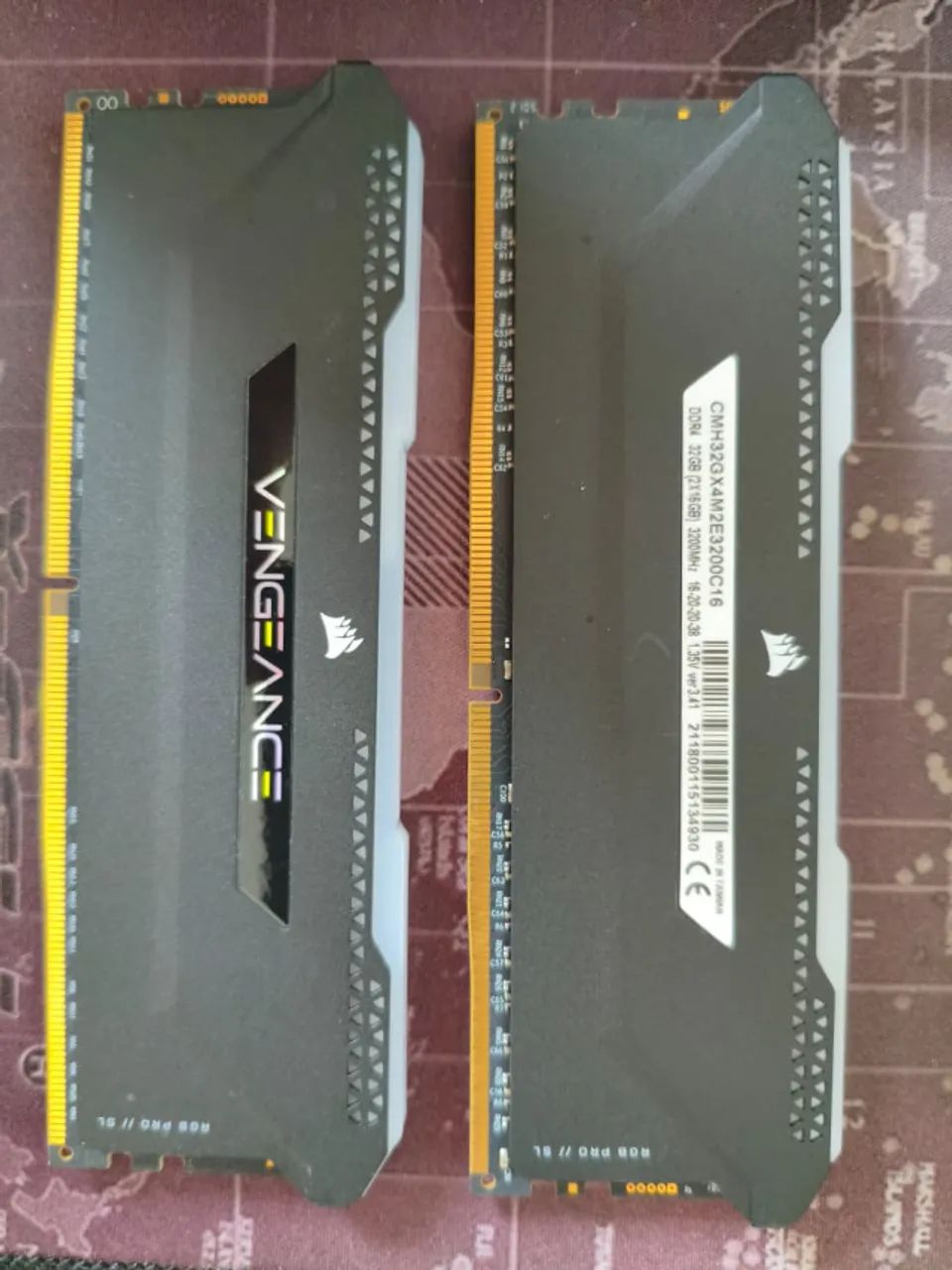 Memória RAM Corsair Vengeance RGB Pro SL kit.