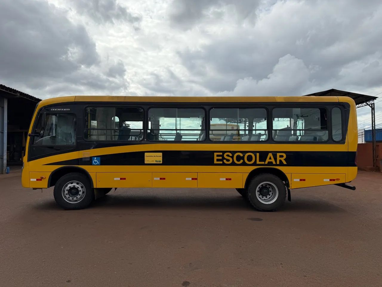 Ônibus Escolar Marcopolo modelo senior mídi ano 2012/2012 48L em cascavel,PR - Foto 4