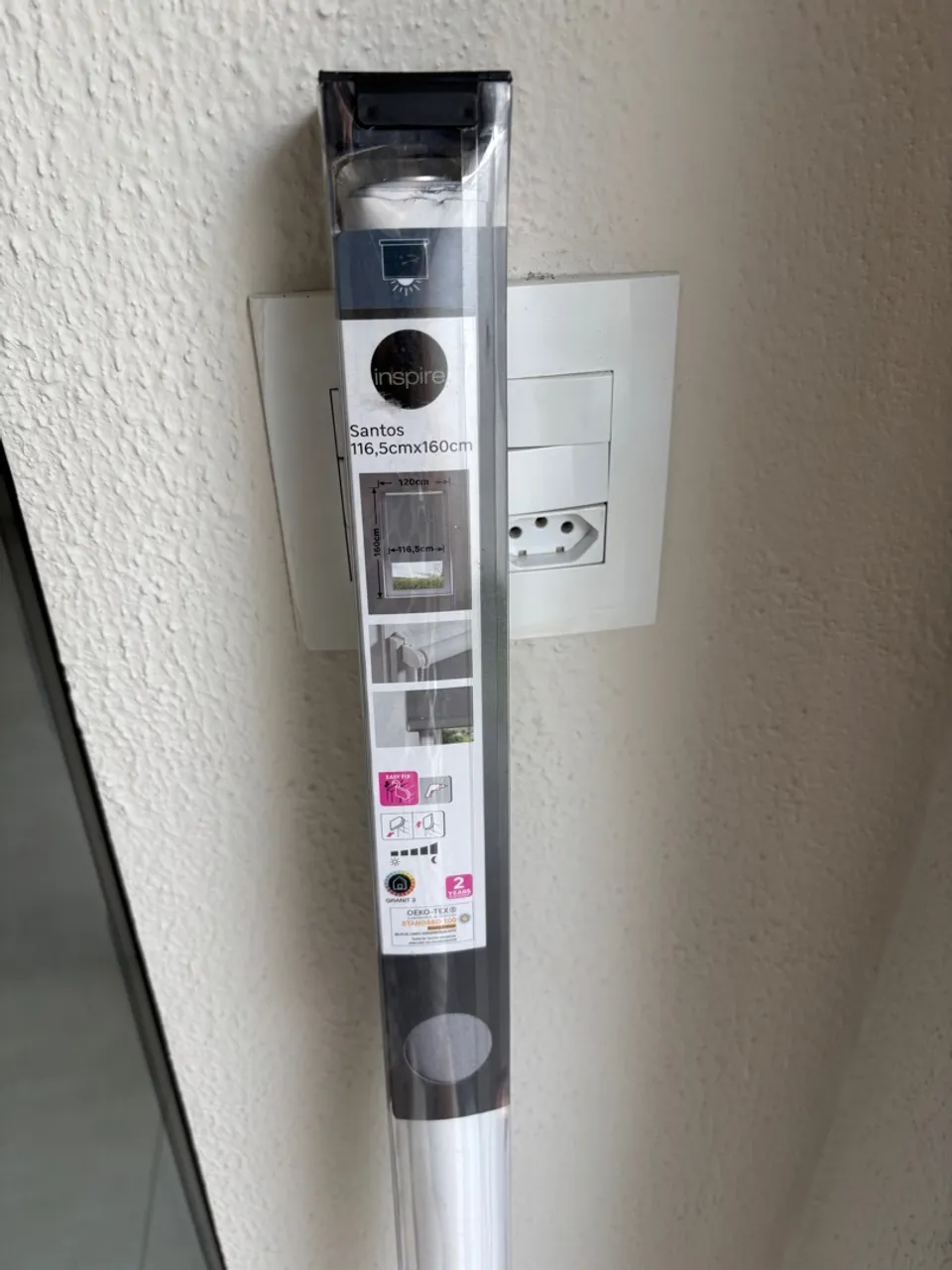 Cortina rolo black out Inspire 116,5cmx160cm