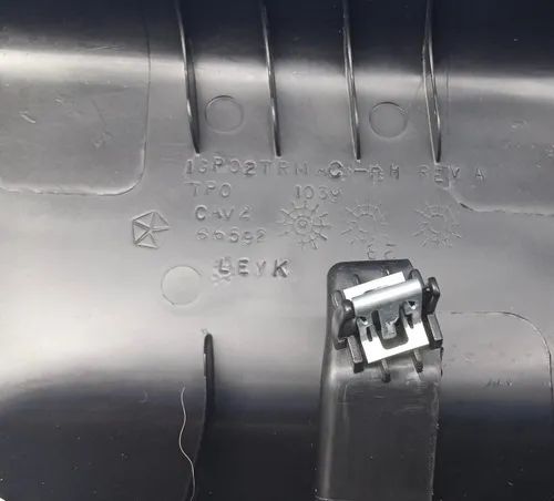 Moldura Coluna Traseira Direita Grand Cherokee 2015 - Foto 3