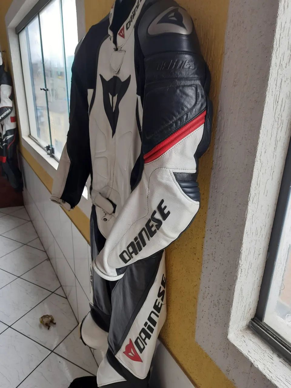 Macacão Dainese e Alpinestars - Foto 4