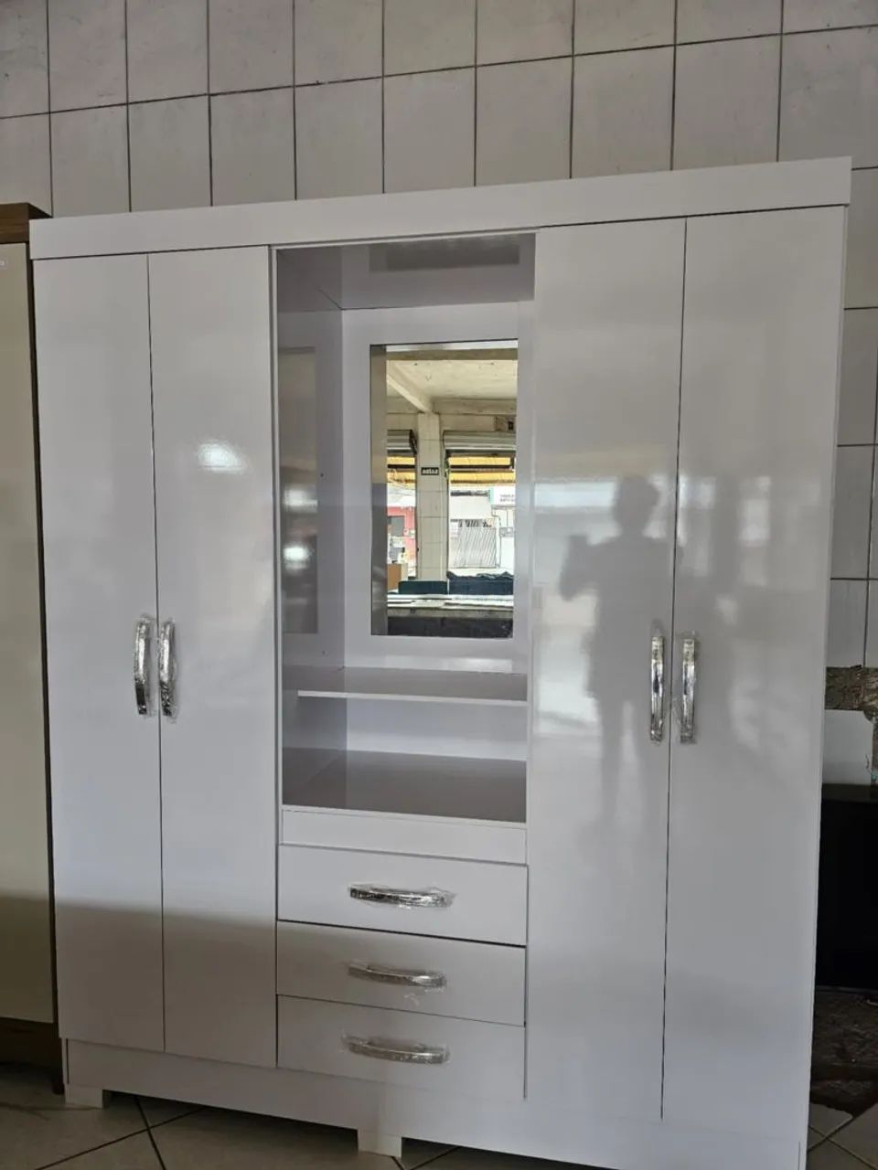 Guarda-Roupa Branco com Espelho - Foto 2