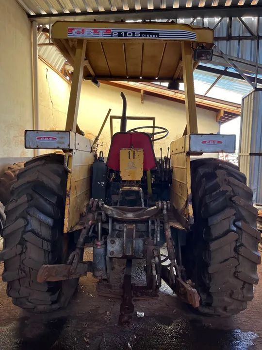 Trator CBT 2105 com lâmina (raridade) - Foto 3